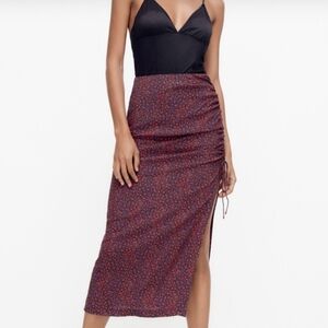 New without Tags Zara Red Floral Print Midi Skirt Small